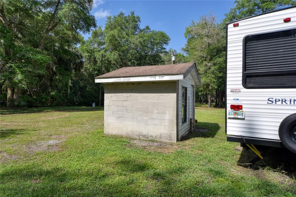 Vendido Recientemente: $449,999 (3 camas, 2 baños, 1877 Pies cuadrados)