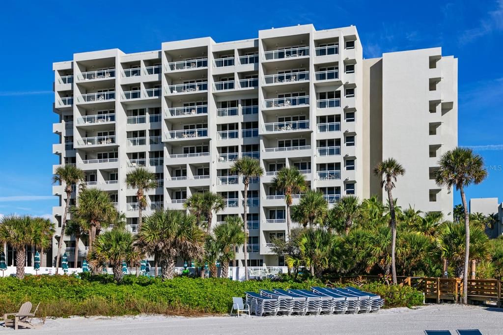 Recently Sold: $2,350,000 (2 beds, 2 baths, 1602 Square Feet)