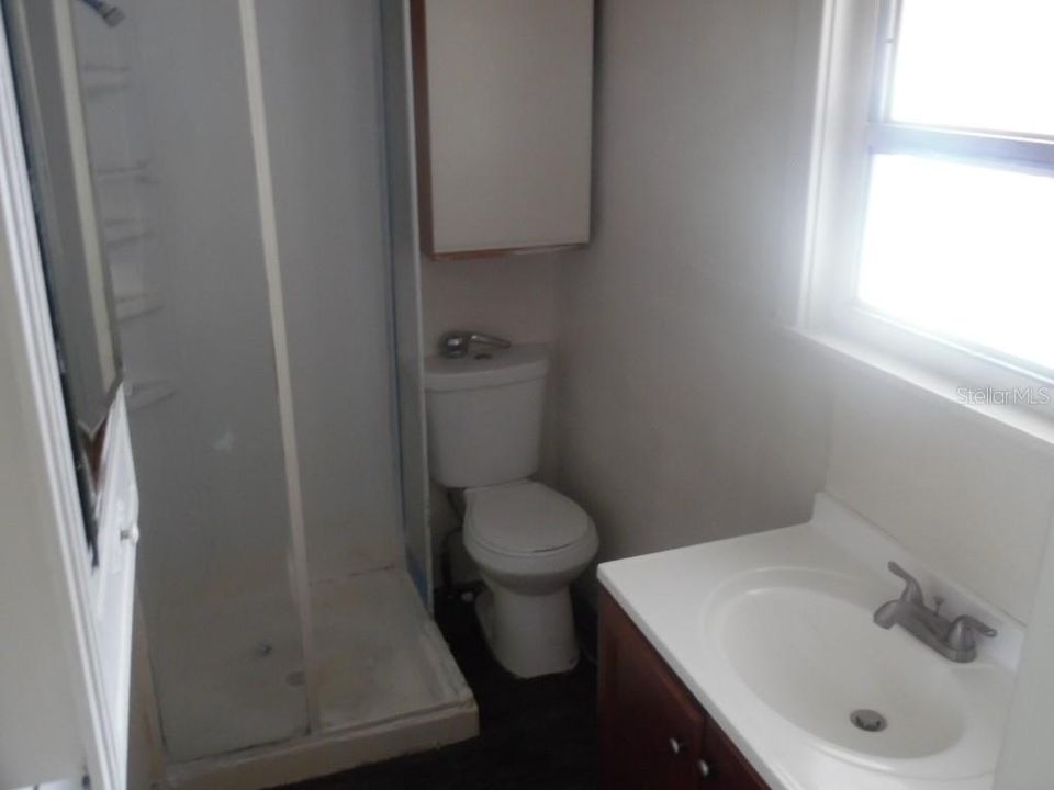 Unit 1 Bathroom