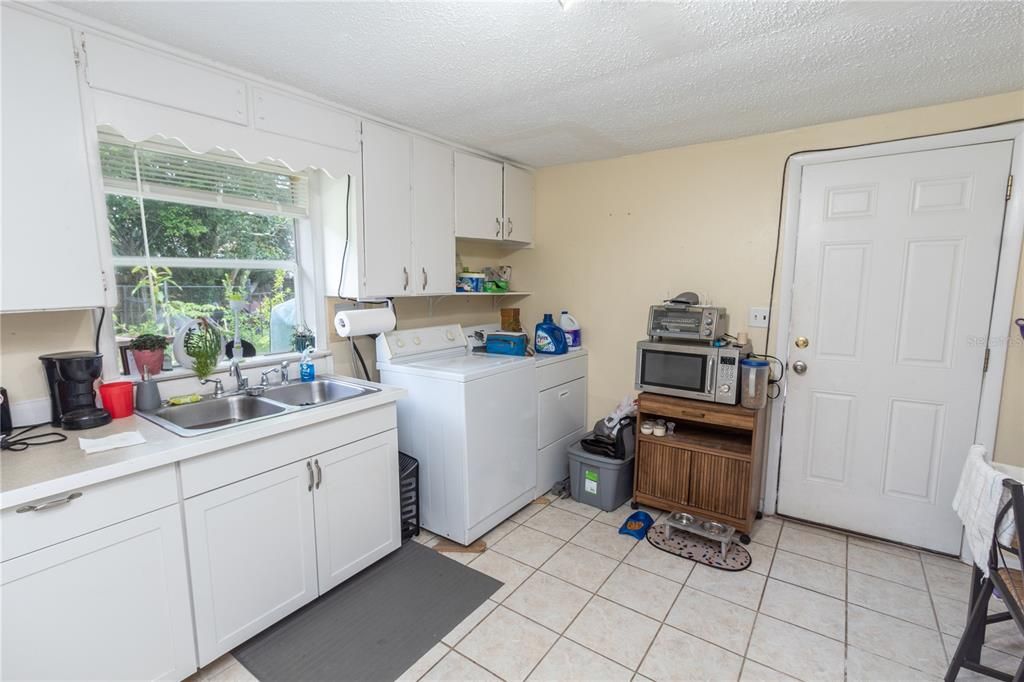 Recently Sold: $75,000 (2 beds, 1 baths, 720 Square Feet)