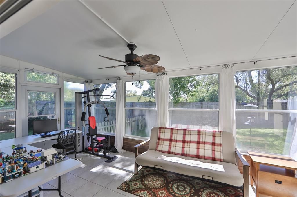 Recently Sold: $497,500 (3 beds, 2 baths, 1641 Square Feet)