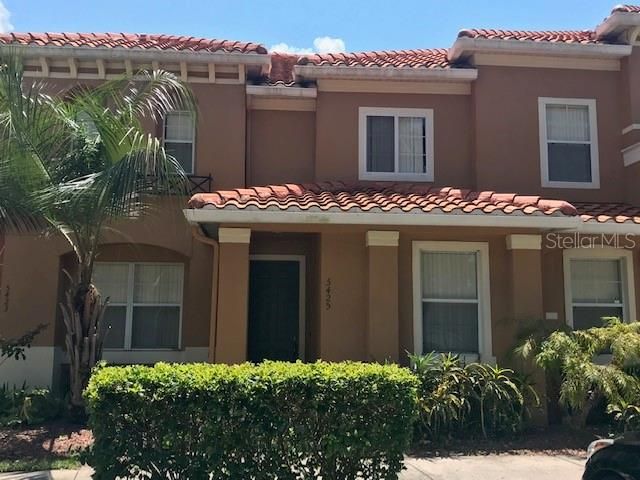 Recently Sold: $260,000 (3 beds, 3 baths, 1187 Square Feet)