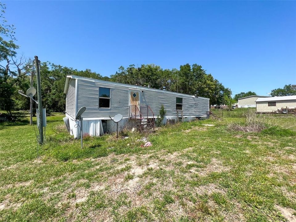 Recently Sold: $59,900 (3 beds, 2 baths, 1248 Square Feet)