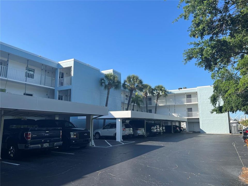 Recently Sold: $610,000 (2 beds, 2 baths, 1140 Square Feet)