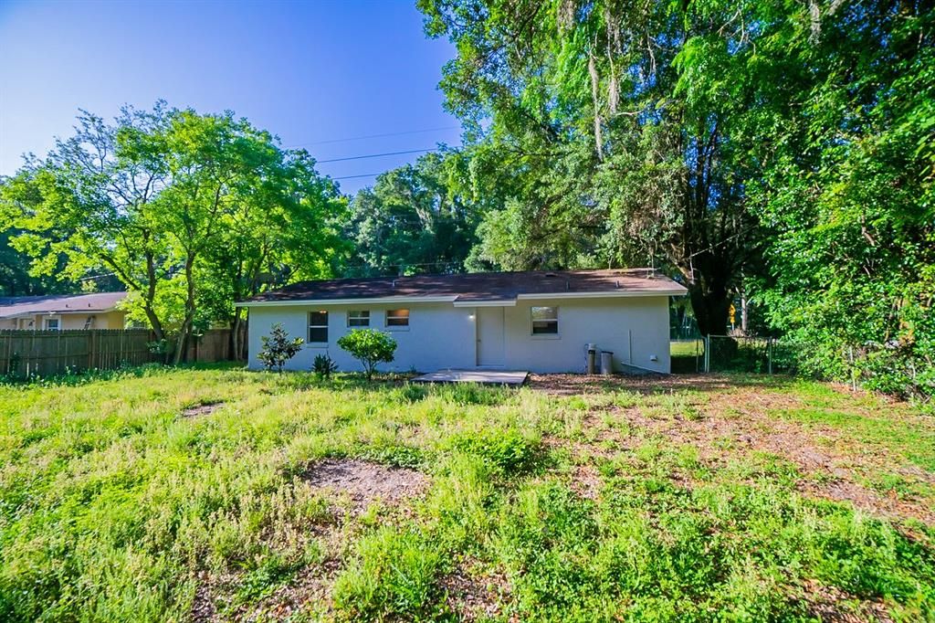 Recently Sold: $260,000 (4 beds, 1 baths, 1232 Square Feet)