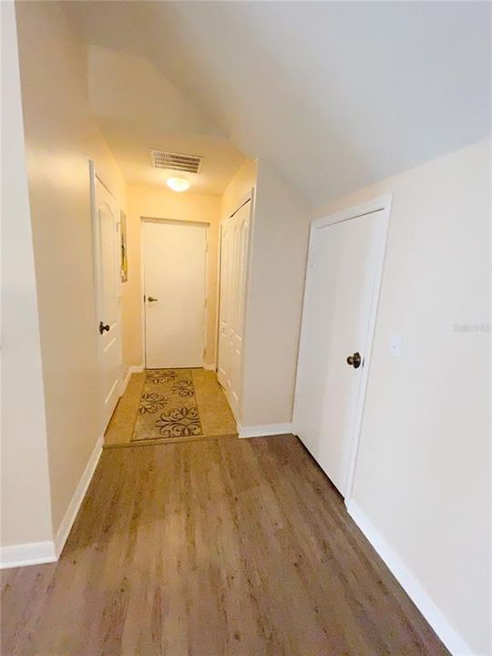 Recently Rented: $2,200 (3 beds, 2 baths, 1668 Square Feet)