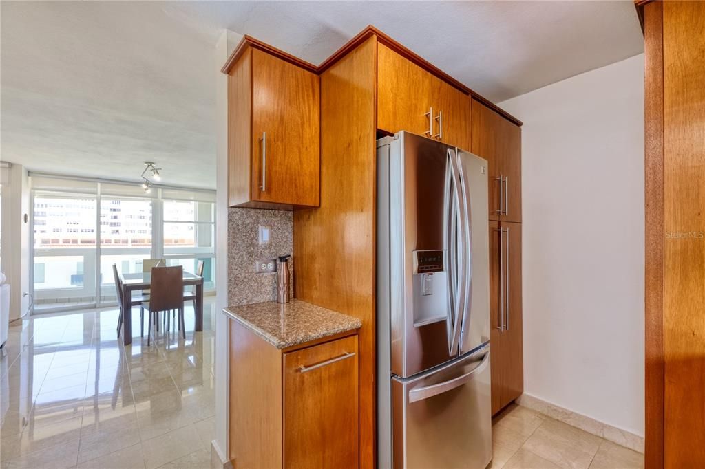 Recently Sold: $645,000 (2 beds, 2 baths, 1323 Square Feet)