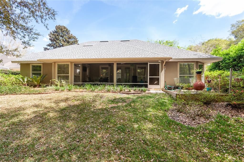 Recently Sold: $383,000 (4 beds, 2 baths, 2179 Square Feet)