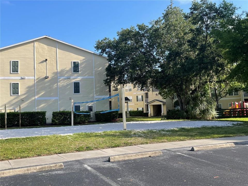 Recently Sold: $193,000 (2 beds, 2 baths, 1133 Square Feet)