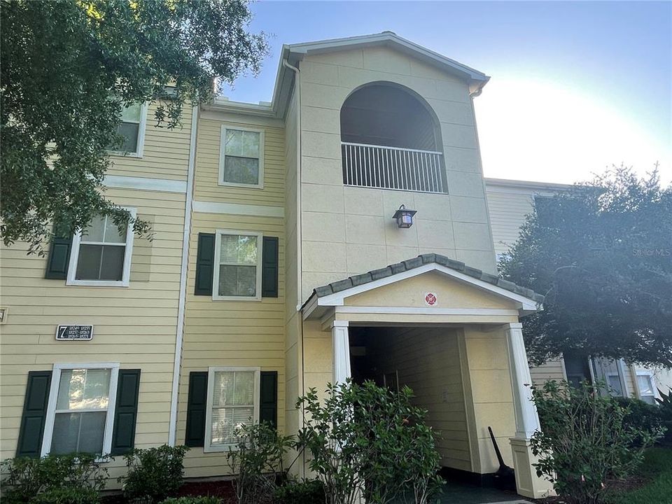 Recently Sold: $193,000 (2 beds, 2 baths, 1133 Square Feet)