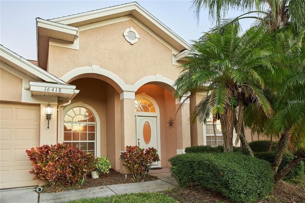Recently Sold: $810,000 (3 beds, 3 baths, 2449 Square Feet)