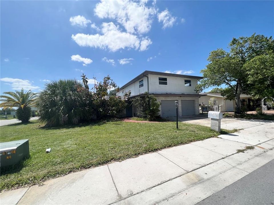 Recently Sold: $420,000 (7 beds, 5 baths, 3648 Square Feet)