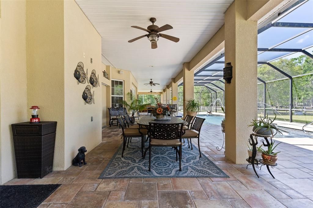 Recently Sold: $1,220,000 (4 beds, 4 baths, 5489 Square Feet)