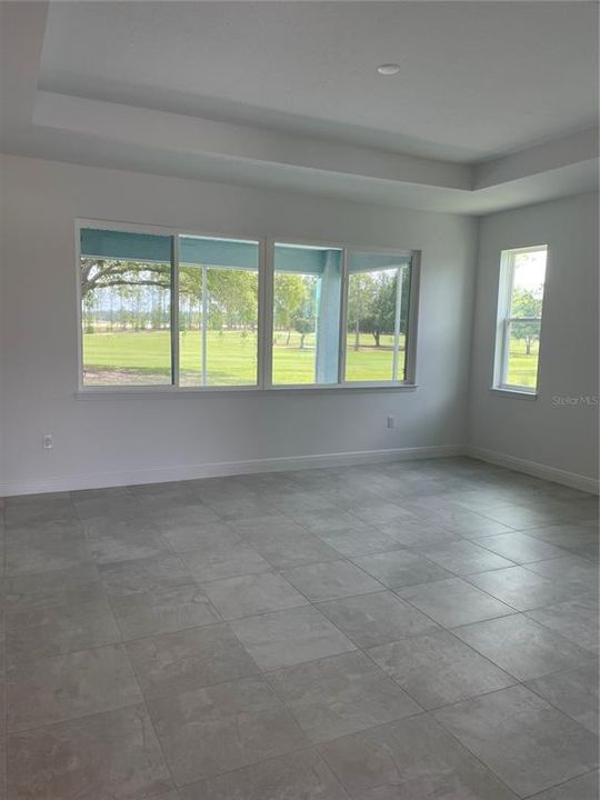 Vendido Recientemente: $499,990 (2 camas, 2 baños, 2099 Pies cuadrados)