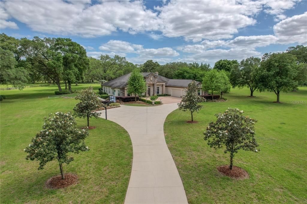 Recently Sold: $2,100,000 (5 beds, 3 baths, 4466 Square Feet)