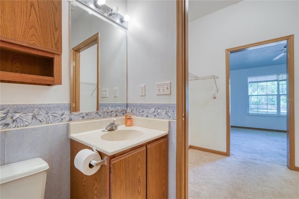 最近售出: $239,900 (3 贝兹, 2 浴室, 1056 平方英尺)