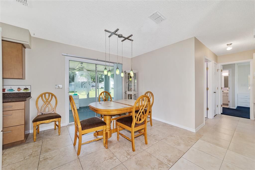 Recently Sold: $220,000 (2 beds, 2 baths, 1008 Square Feet)
