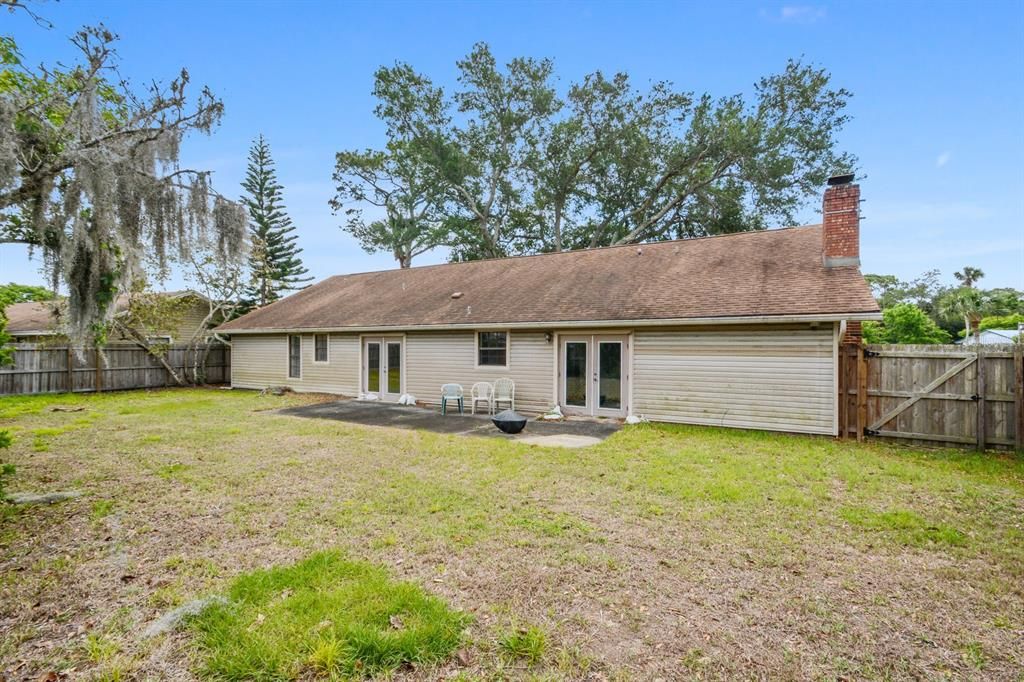 Recently Sold: $265,000 (3 beds, 2 baths, 1766 Square Feet)