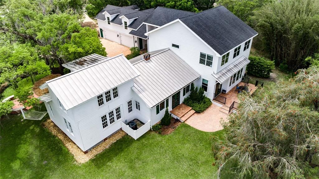 Recently Sold: $1,875,000 (5 beds, 4 baths, 5629 Square Feet)