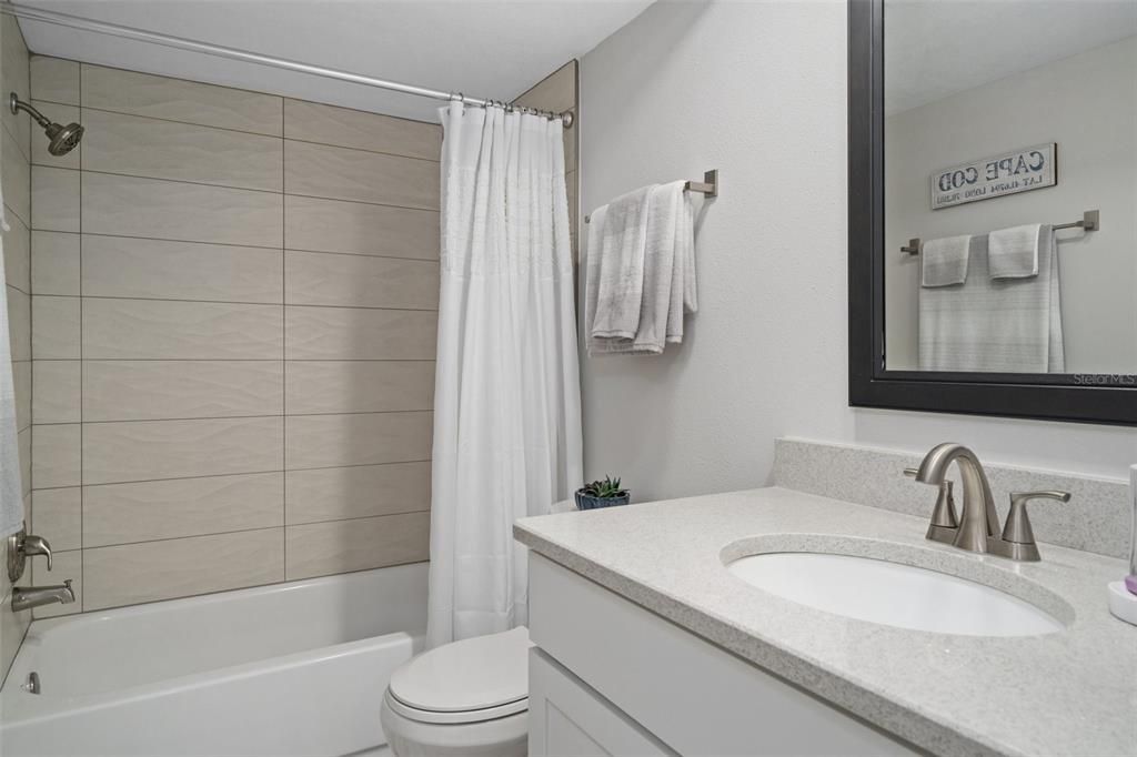 Недавно арендовано: $2,000 (2 спален, 2 ванн, 1025 Квадратных фут)