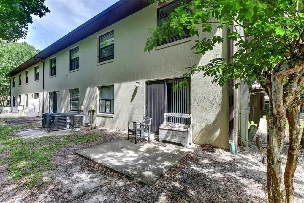 Recently Sold: $148,900 (2 beds, 2 baths, 864 Square Feet)