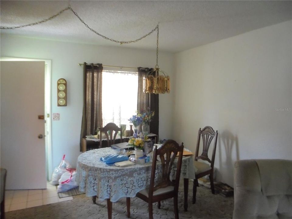 Recently Sold: $119,900 (1 beds, 1 baths, 669 Square Feet)