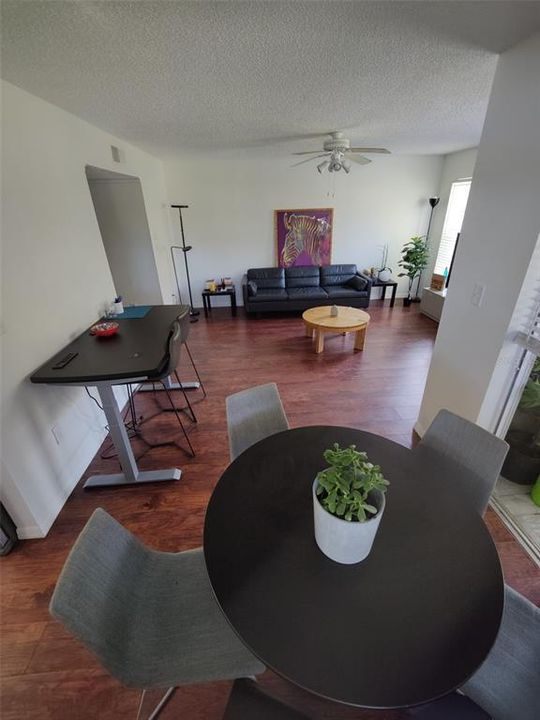 Recently Sold: $235,000 (2 beds, 2 baths, 1115 Square Feet)
