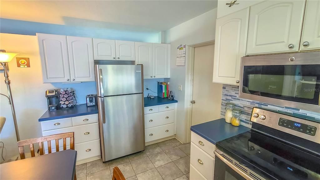 Recently Sold: $339,700 (2 beds, 1 baths, 1260 Square Feet)