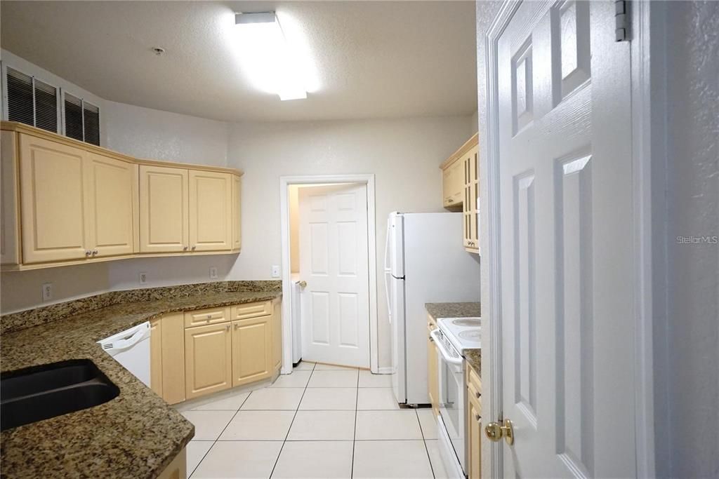 Recently Rented: $1,695 (3 beds, 2 baths, 1478 Square Feet)