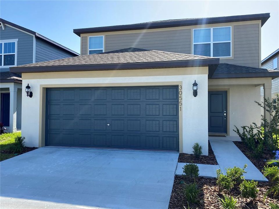 Recently Sold: $384,959 (4 beds, 2 baths, 2207 Square Feet)