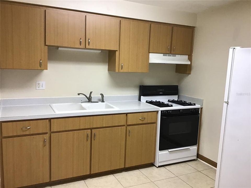 Recently Rented: $825 (1 beds, 1 baths, 644 Square Feet)