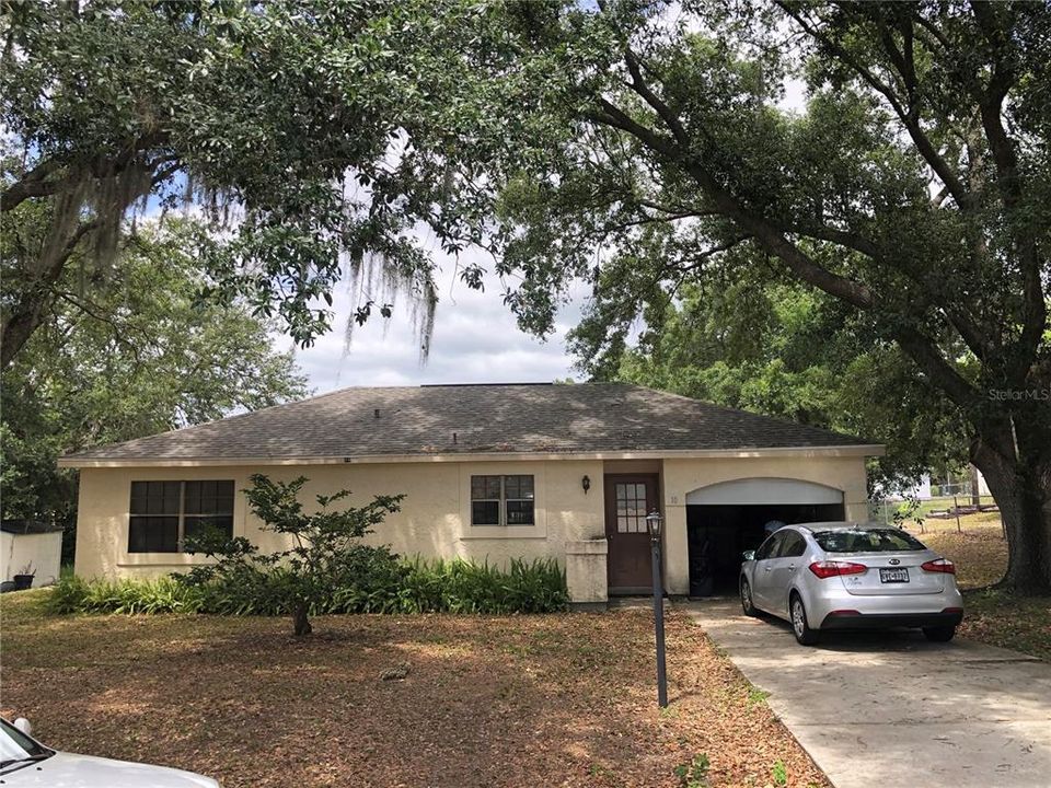 Recently Sold: $140,000 (2 beds, 1 baths, 901 Square Feet)