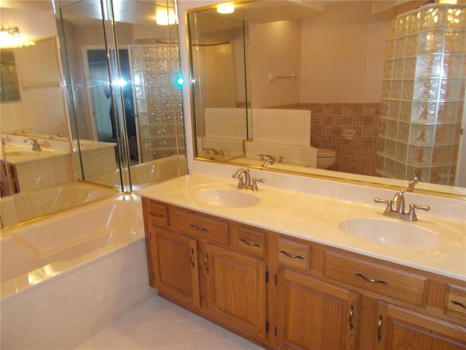 Недавно арендовано: $2,000 (2 спален, 2 ванн, 1270 Квадратных фут)