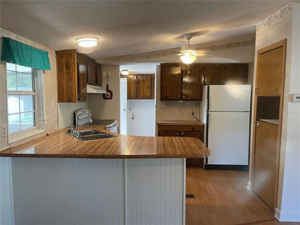 Recently Sold: $118,000 (3 beds, 2 baths, 1248 Square Feet)