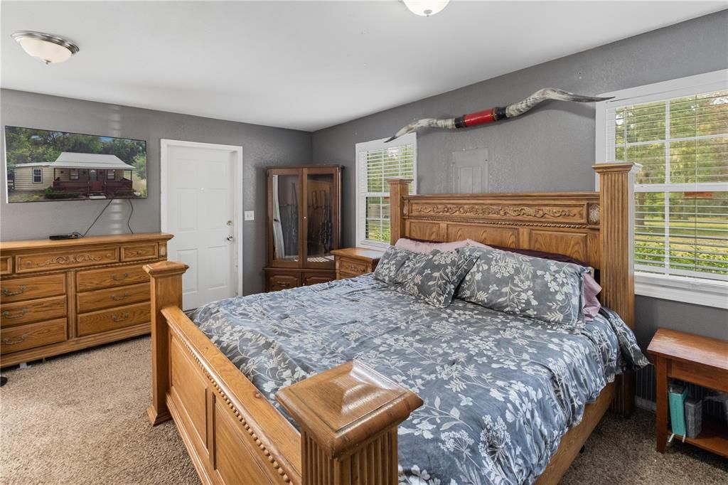 Vendido Recientemente: $249,900 (2 camas, 2 baños, 1000 Pies cuadrados)