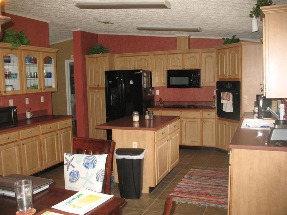 Kitchen/dining 23x14room combo