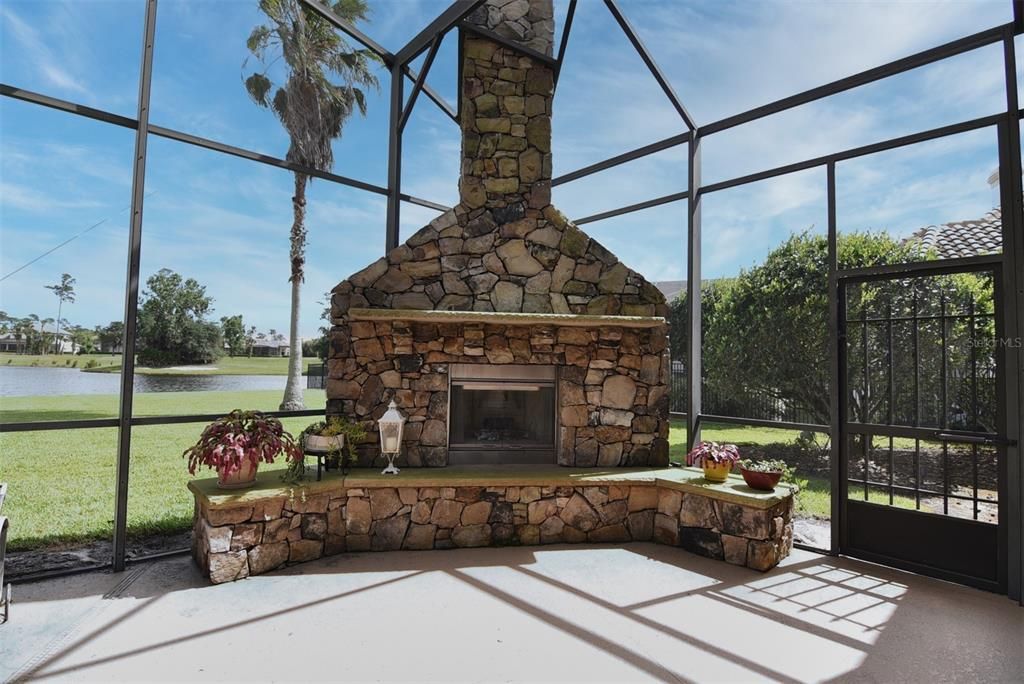 Recently Sold: $1,600,000 (4 beds, 4 baths, 4879 Square Feet)