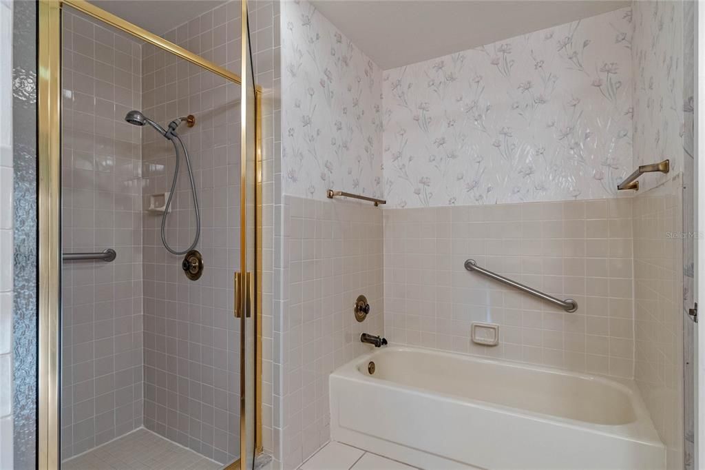最近售出: $350,000 (3 贝兹, 2 浴室, 1945 平方英尺)