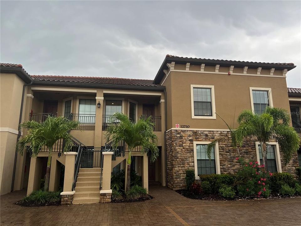 Recently Sold: $479,900 (2 beds, 2 baths, 1528 Square Feet)