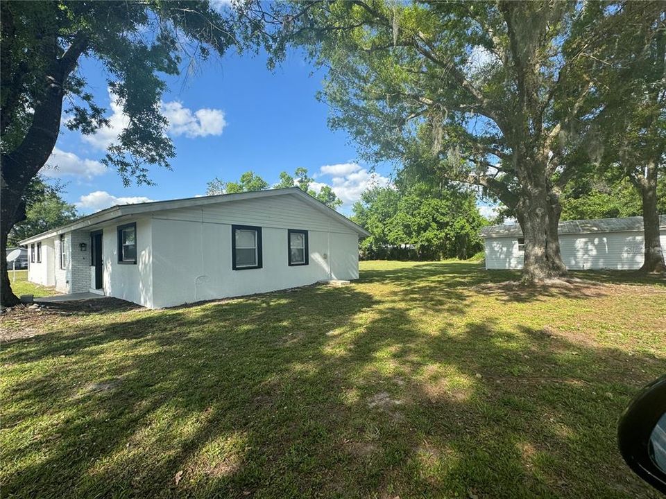 For Sale: $395,000 (3 beds, 2 baths, 2027 Square Feet)