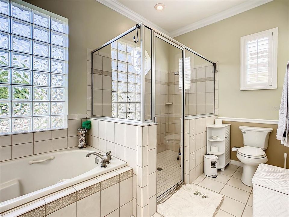 最近售出: $459,000 (2 贝兹, 2 浴室, 2294 平方英尺)