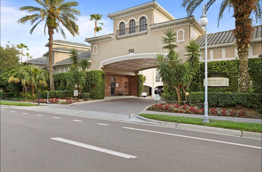 最近售出: $475,000 (2 贝兹, 2 浴室, 1245 平方英尺)