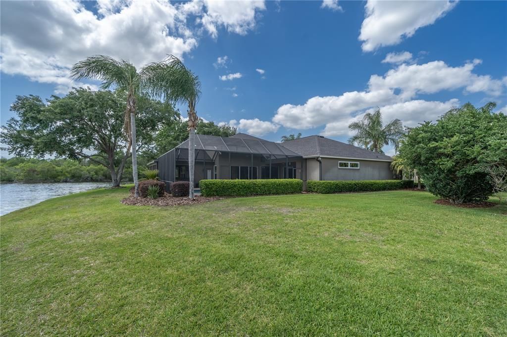 Recently Sold: $950,000 (5 beds, 3 baths, 3692 Square Feet)