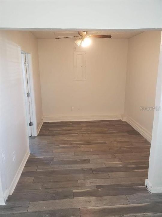 Recently Rented: $1,300 (3 beds, 2 baths, 1264 Square Feet)