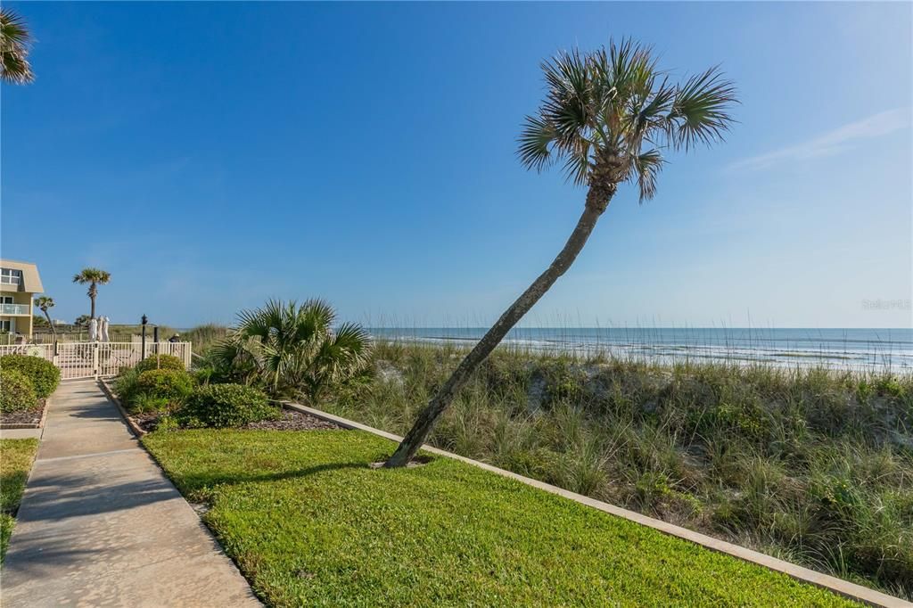 Recently Sold: $589,000 (2 beds, 2 baths, 1008 Square Feet)