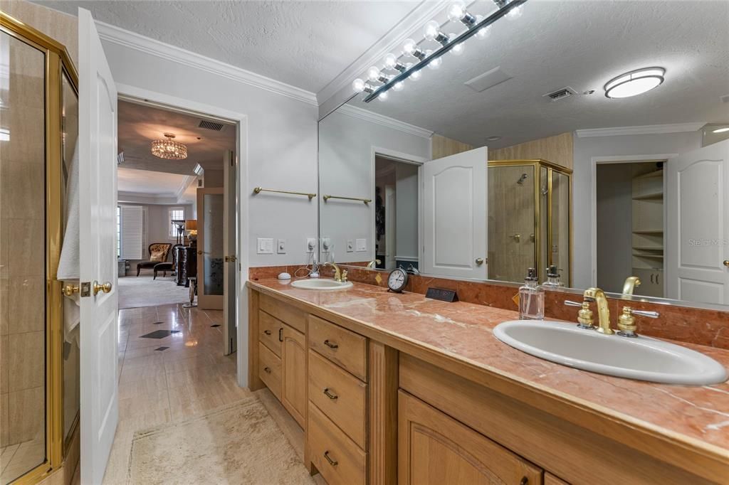 Recently Sold: $825,000 (3 beds, 3 baths, 3187 Square Feet)