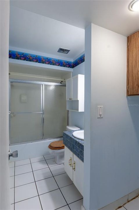 最近售出: $189,900 (3 贝兹, 2 浴室, 1220 平方英尺)