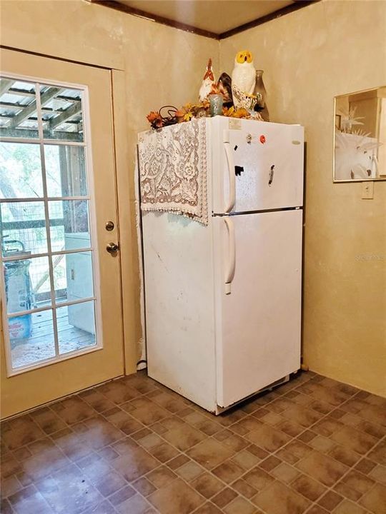 Kitchen Access to Porch