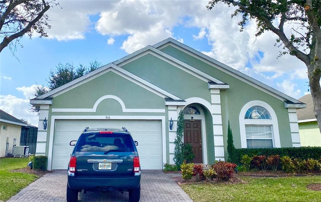 Недавно продано: $319,000 (4 спален, 3 ванн, 1962 Квадратных фут)