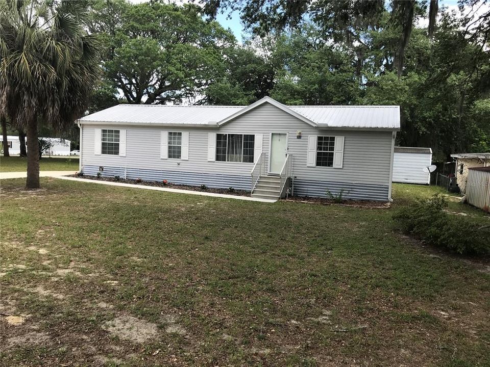 Recently Sold: $184,900 (3 beds, 2 baths, 1248 Square Feet)